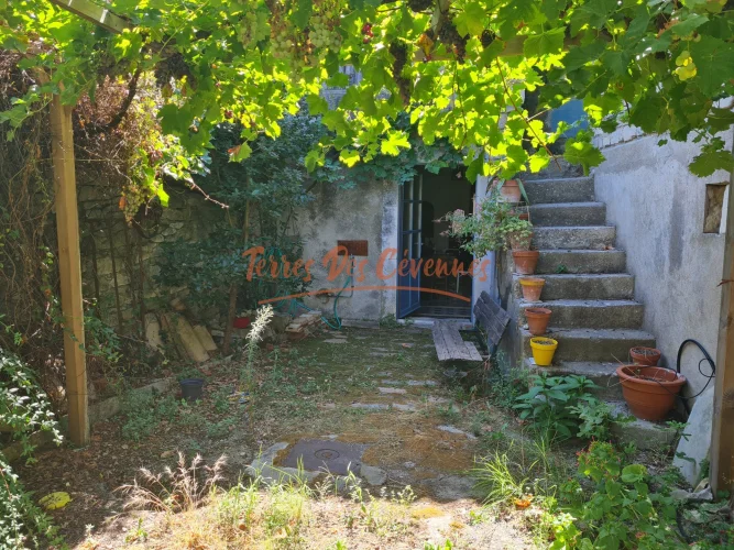 Nice Village House with Garden photo 2