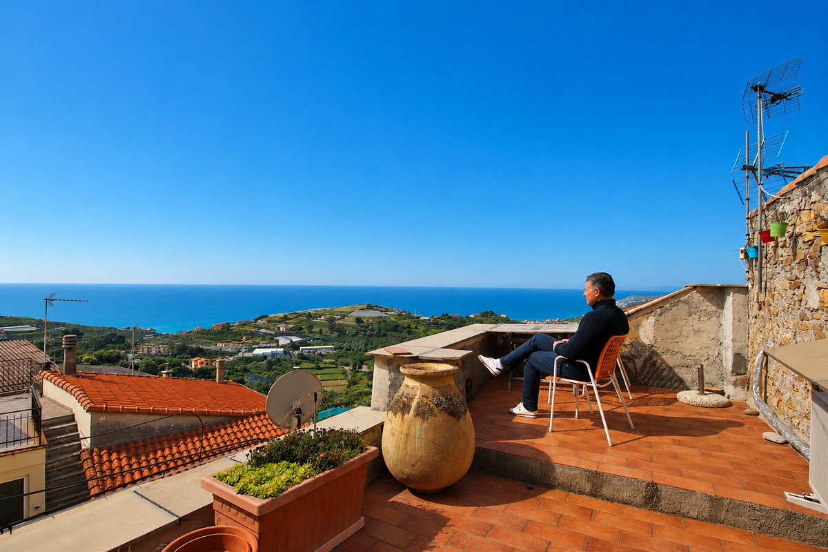 2 bedrooms historic apartment, 80 m² Terzorio, Imperia (province)
