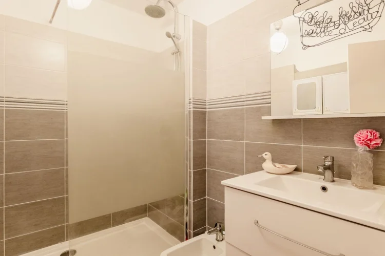 3-Room Apartment (T3) with Two Terraces and Parking photo 4