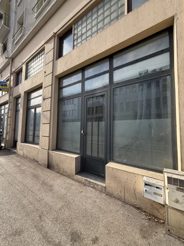 Dijon, Rue Arquebuse, Near the Train Station and City Center: Appara