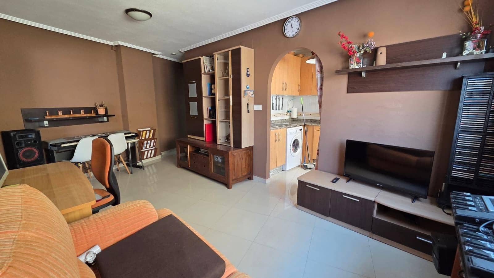 Apartment for sale in Antonio Machado, Torrevieja, Alicante photo 4