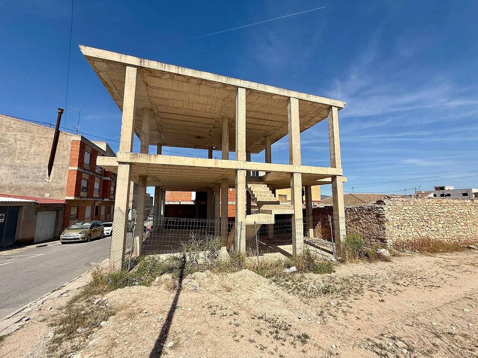 Townhouse for sale in Pinoso, Alicante photo 3