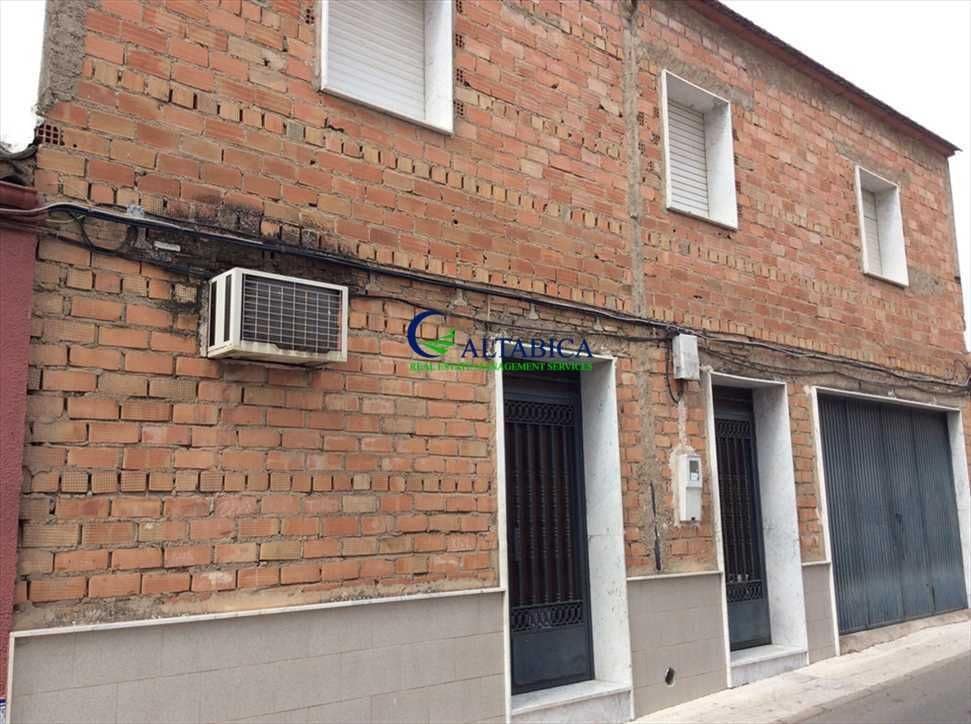 Villa for sale in Linares, Jaén photo 3