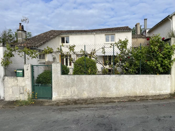Sweet Village House in Sanxay