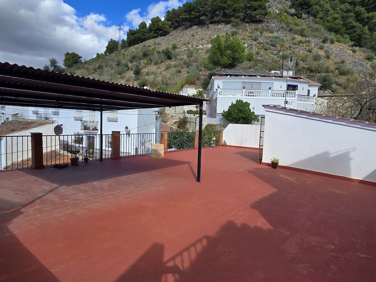 Townhouse for sale in Alcaucín, Málaga photo 3