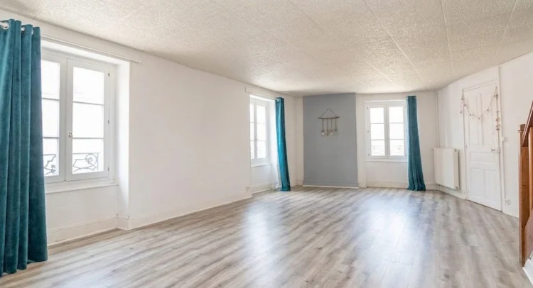 3 Bed Apartment for Sale in Chalon-Sur-Saône photo 2