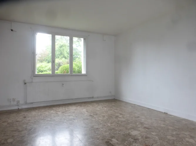Very Nice F3 Apartment with Magnificent View on a Pretty Park in photo 4