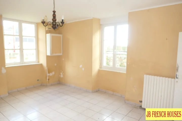 Detached Stone and Slate Property(143 sqm), Situated in a Village, in the Area of Barenton, with a photo 2