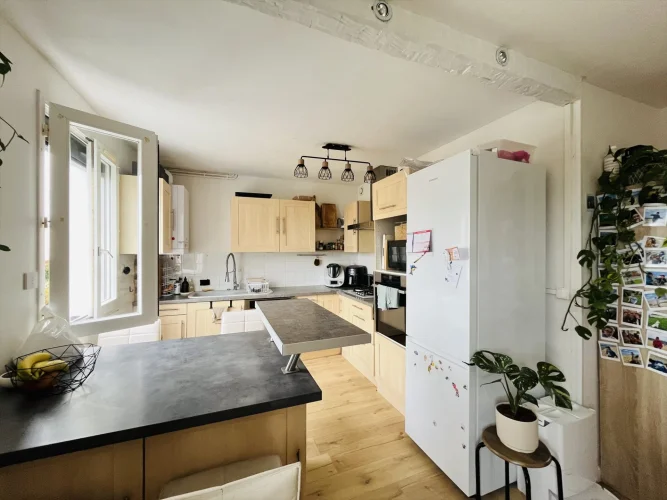 Beautiful 3-Bedroom Pavilion with an Office on a Basement photo 4