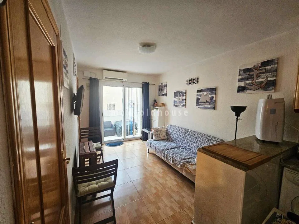 Apartment in Torrevieja, Alicante province photo 5
