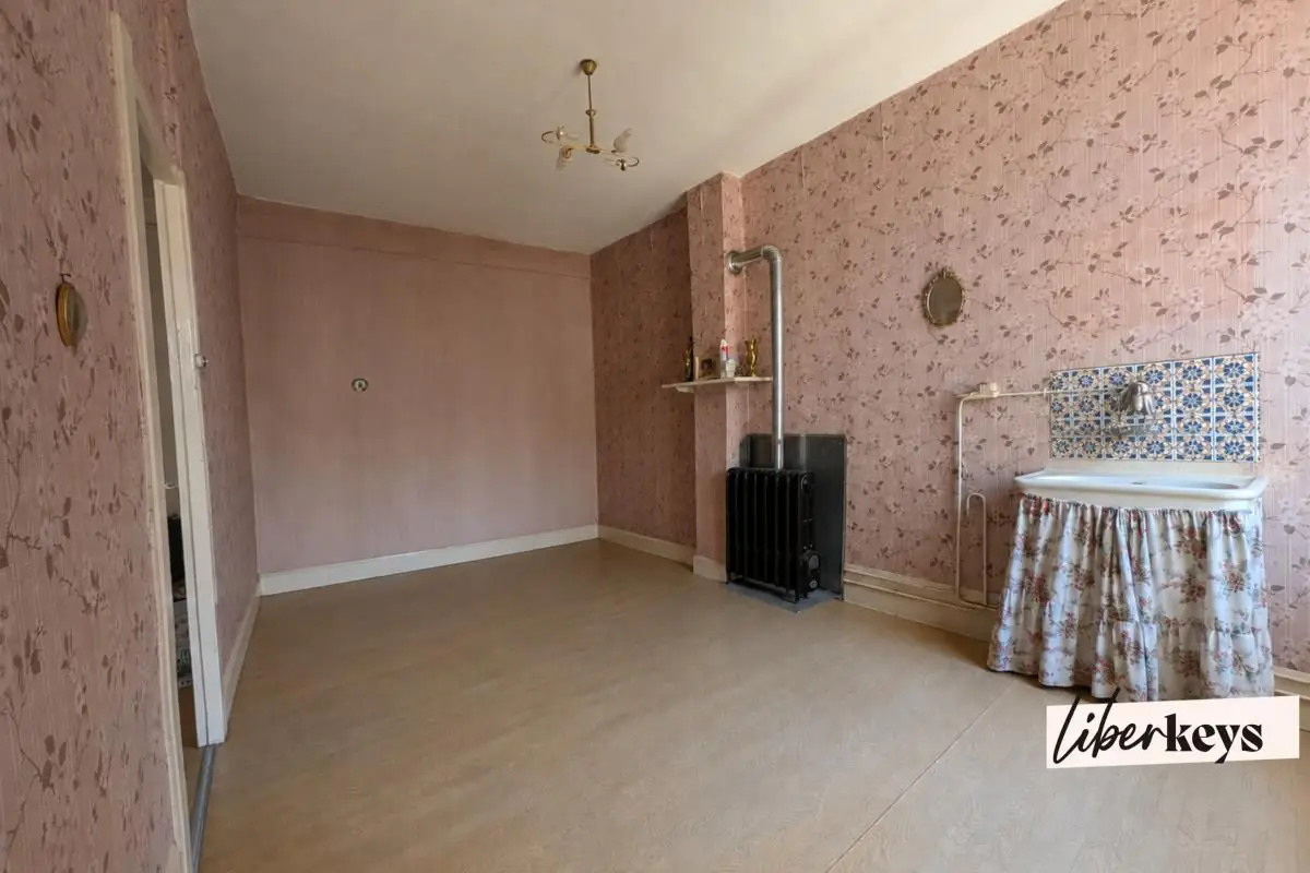 Apartment for sale in Saint Chamond — 1 bedroom, 32 m² photo 4