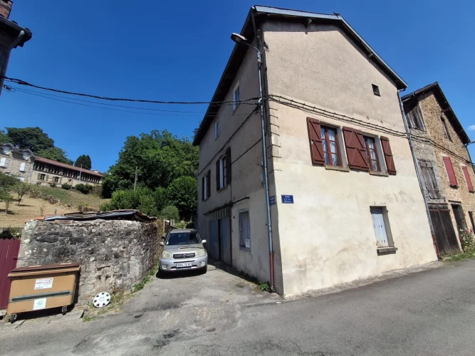 2 Bed House for Sale in Eymoutiers photo 2