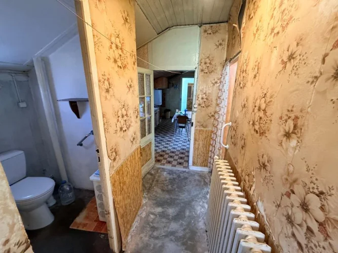 St Savin Single-Storey House 400m from Shops photo 5
