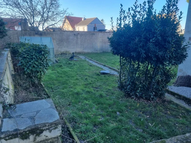 Ref 4001 - Quiet Detached House with Garage and Garden photo 2