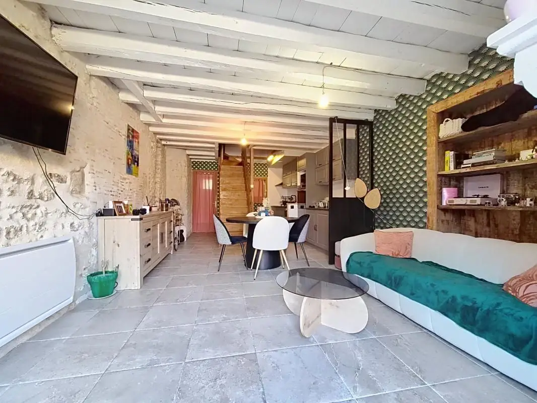 House for sale in Thevet-Saint-Julien — 3 bedrooms, 92 m² photo 3