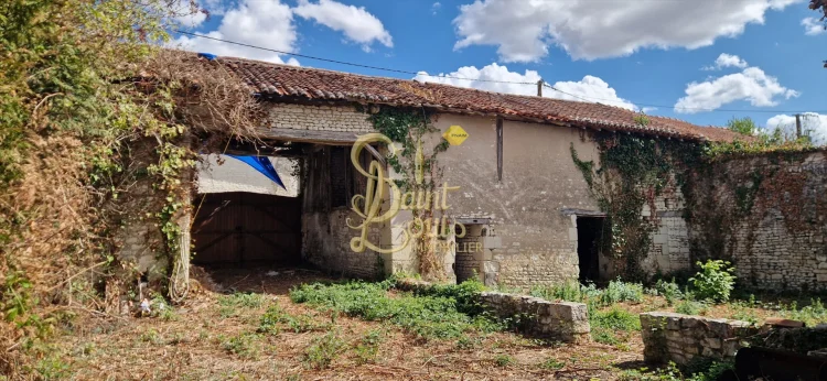 Little Farmhouse to Renovate photo 2