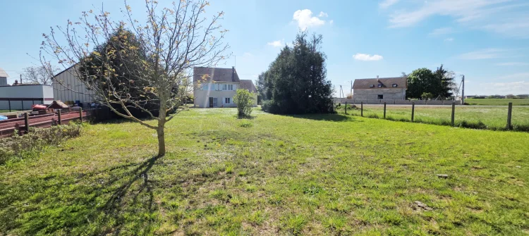 For Sale: House of 115 m² of Living Space in the Town of Beaum photo 3