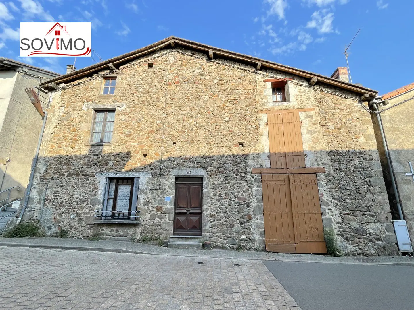 House for sale in Confolens — 3 bedrooms, 87 m²