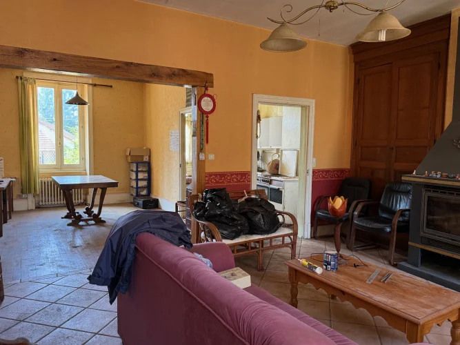 Auv 1227: Village House to Renovate, Garden, Garages and Bar photo 3