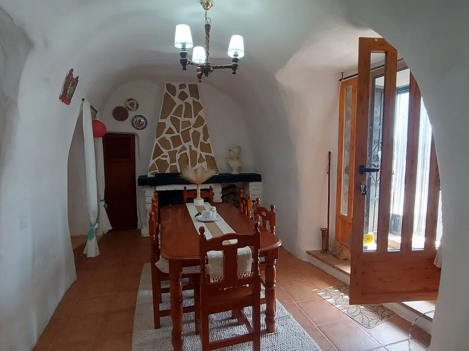 Cave house in Castillejar, Granada photo 4