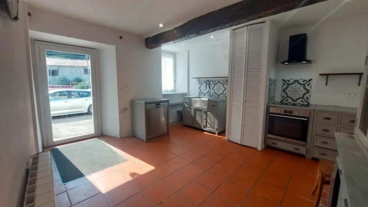 Exclusive Listing: Charming Village House in the 'Aspet' Area. photo 3