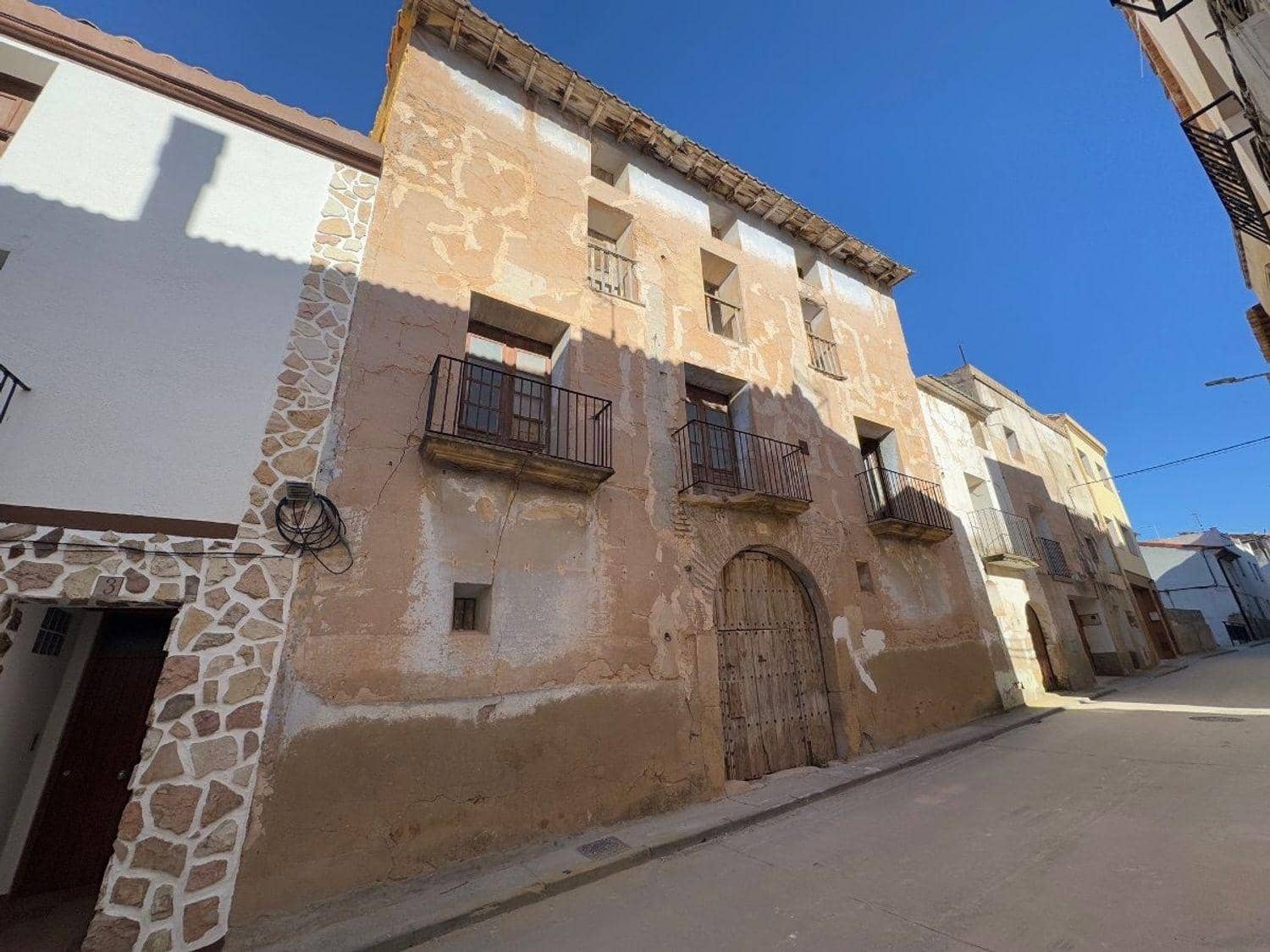 Townhouse for sale in Castelserás, Teruel