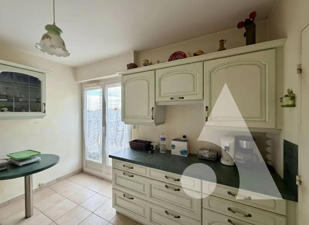 Apartment for sale in Troyes — 2 bedrooms, 66 m² photo 4