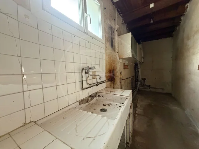 Stone House to Renovate photo 5