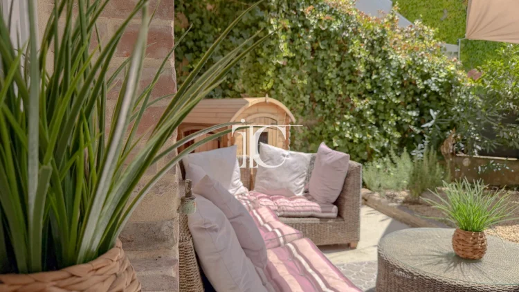 Charming Stone House with Terrace and Garden, in the Heart of an Authentic Village photo 3