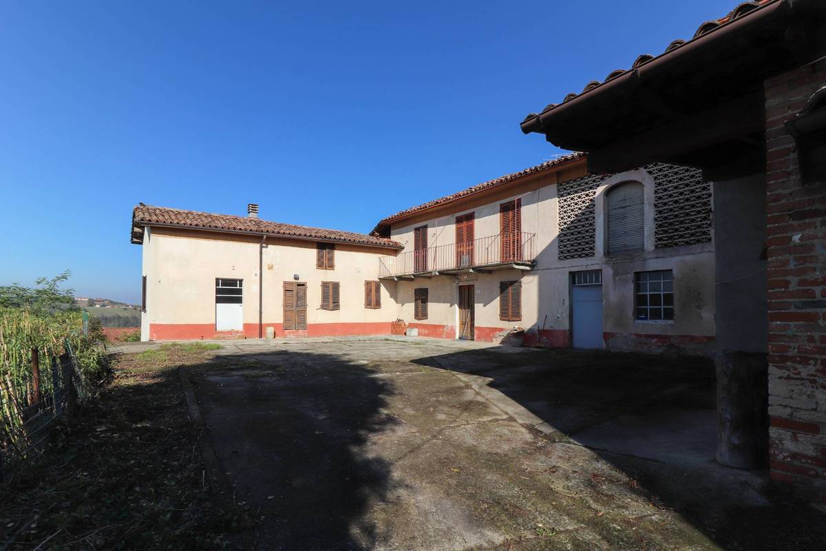 5 bedrooms country house, 230 m² Cortiglione, Asti (province) photo 2