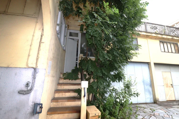 Correze. Tulle. Ground Floor Apartment of 2 Bedrooms with Parking. photo 5