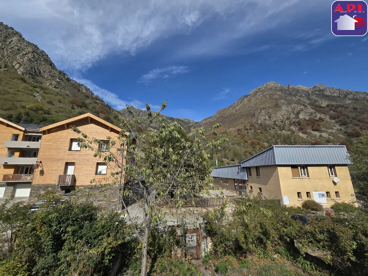 House for sale in Ax-les-Thermes — 2 bedrooms, 66 m² photo 4
