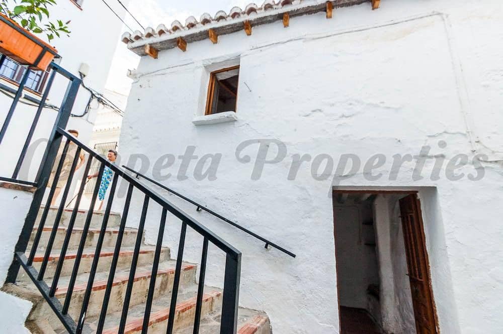 Townhouse for sale in Sedella, Málaga