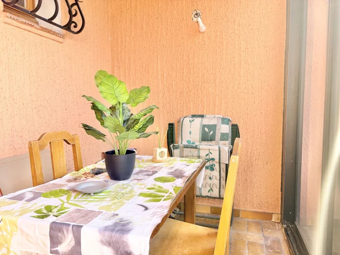 Priced to Sell – 3-Bedroom Town House with Patio Garden, Garage and Access to Carcassonne Centre photo 5