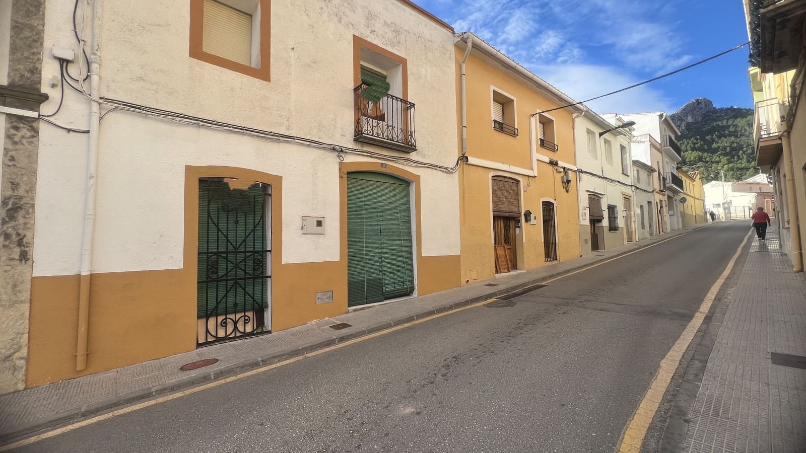 Townhouse for sale in Sagra, Alicante