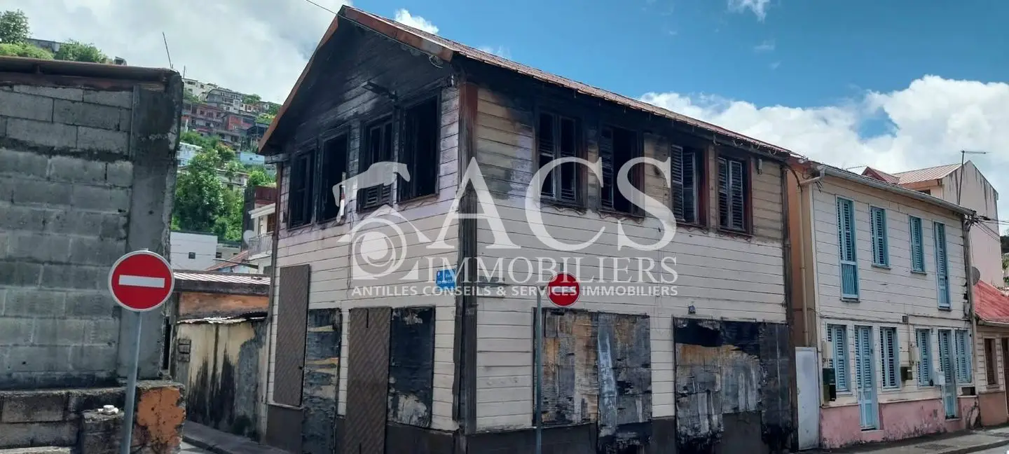 House for sale in Fort-de-France — 3 bedrooms, 134 m² photo 4