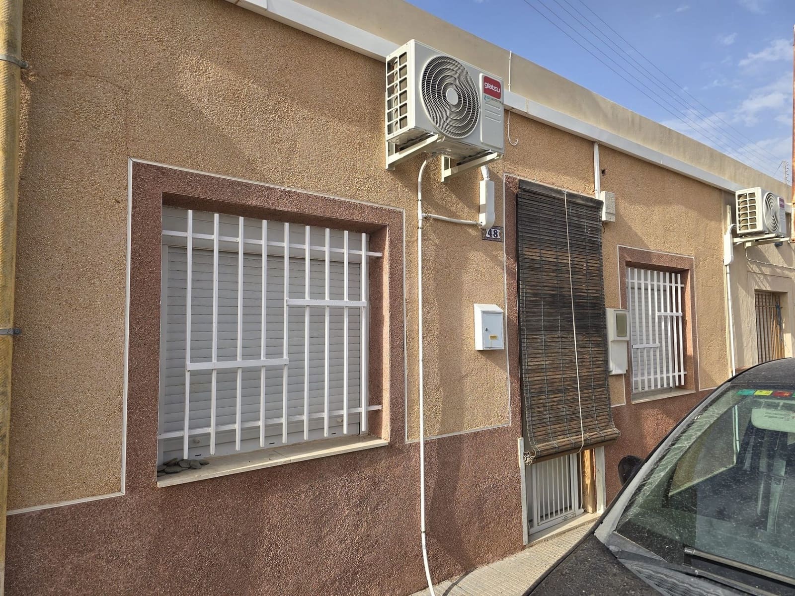 Townhouse for sale in Pinoso, Alicante