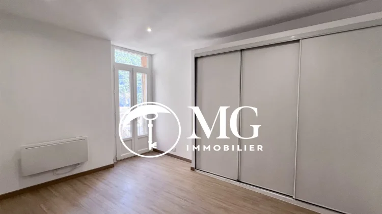 3-Room Apartment Fully Renovated with Open View photo 5