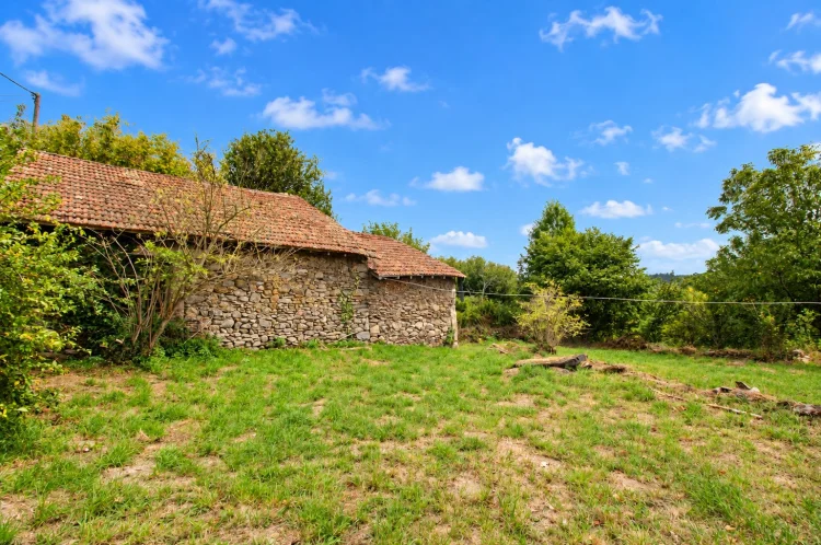 Charming Stone House with Countryside View photo 4