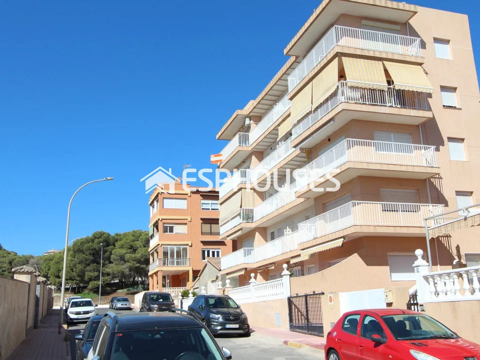 Apartment in Guardamar Del Segura, Alicante province
