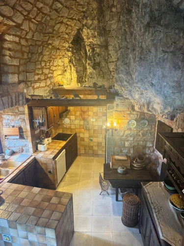 Breathtaking Views of the Entire Valley. Stone House with 3 Terraces Located in a Hamlet. No Overlooking Views photo 3