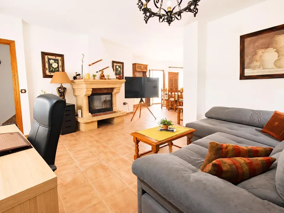 Del Sol Estates & Investments photo 4