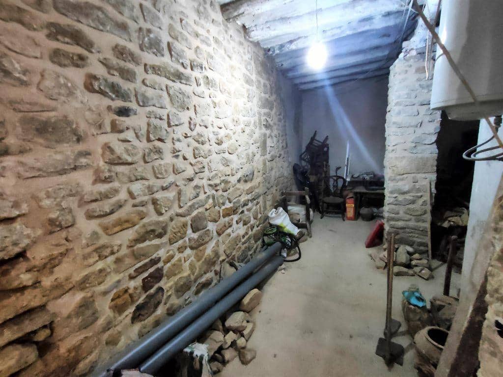 Townhouse for sale in Torre del Compte, Teruel photo 4