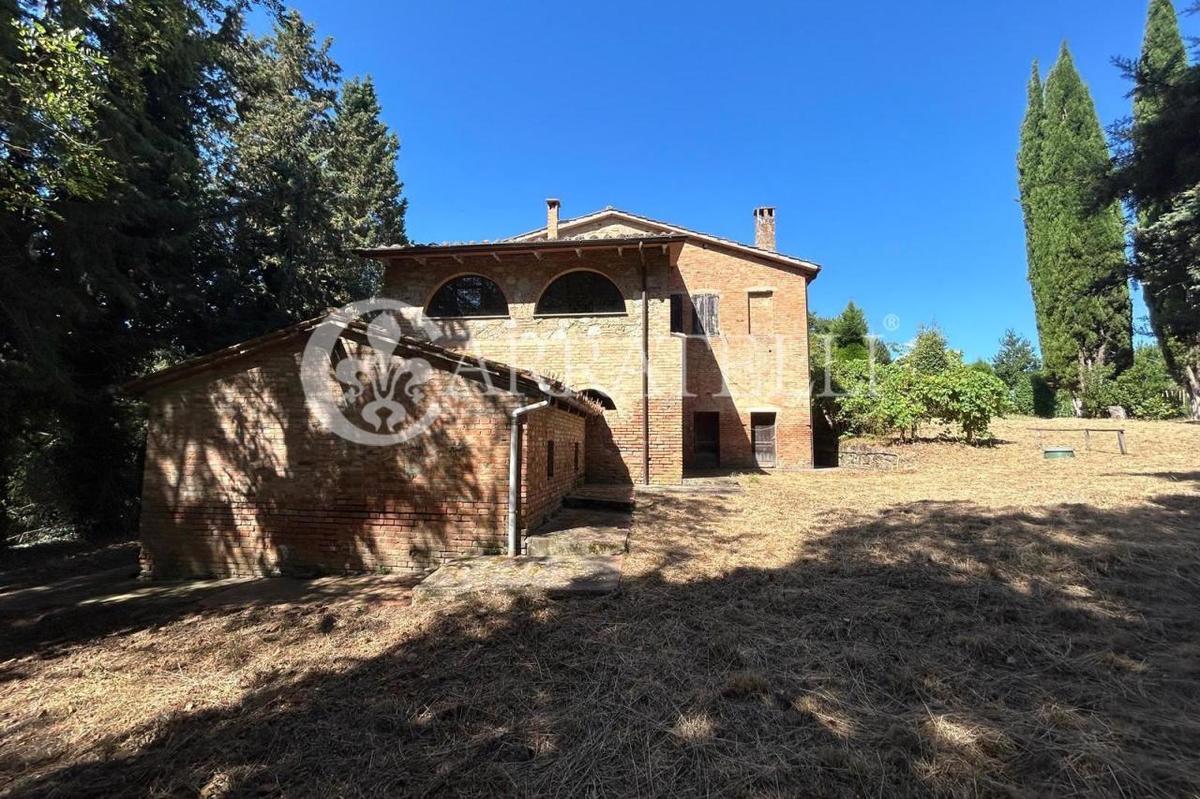 3 bedrooms farmhouse, 370 m² Chiusi, Siena (province) photo 3
