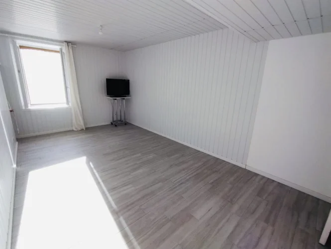2 Bed House for Sale in la Cellette photo 4