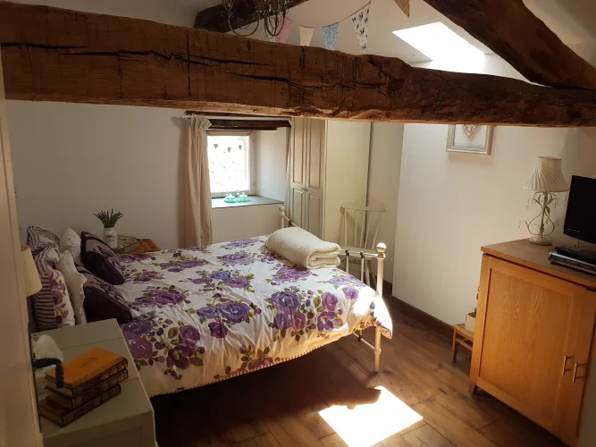 Charming Fully Renovated Barn Conversion Overlooking Open Country Side photo 4