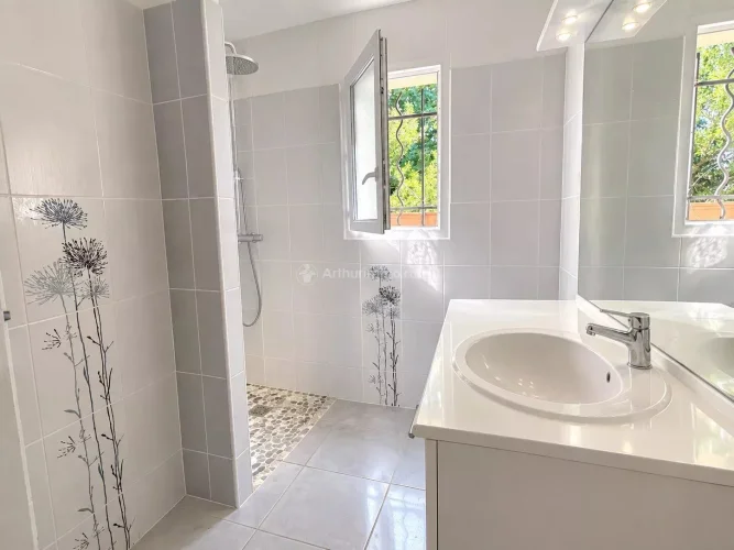 Bright 95 m² House with Garden in Gaillac photo 3