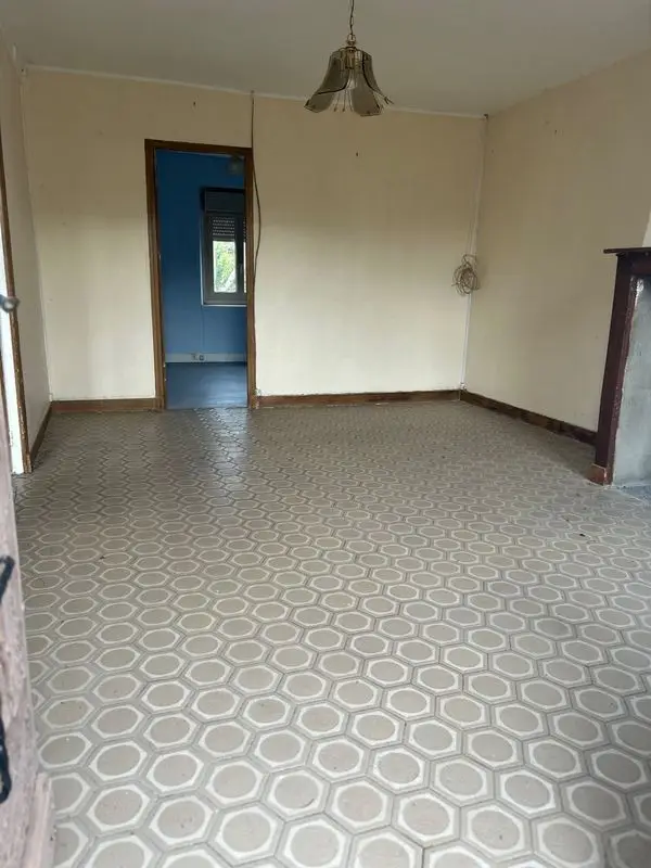 House for sale in Bléneau — 3 bedrooms, 111 m² photo 4