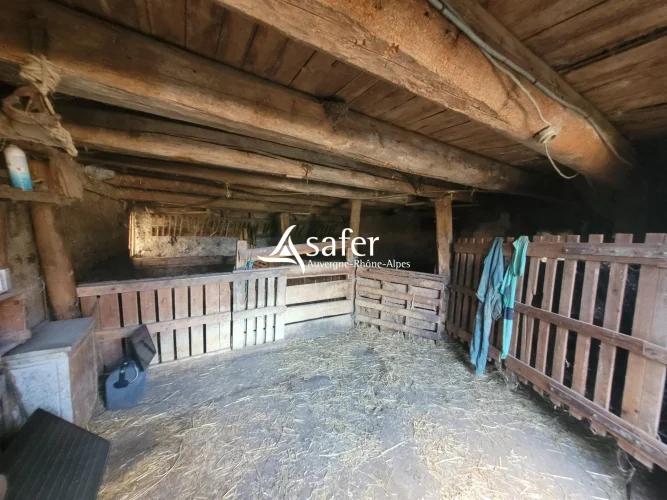 Loudes Real Estate Ensemble photo 5