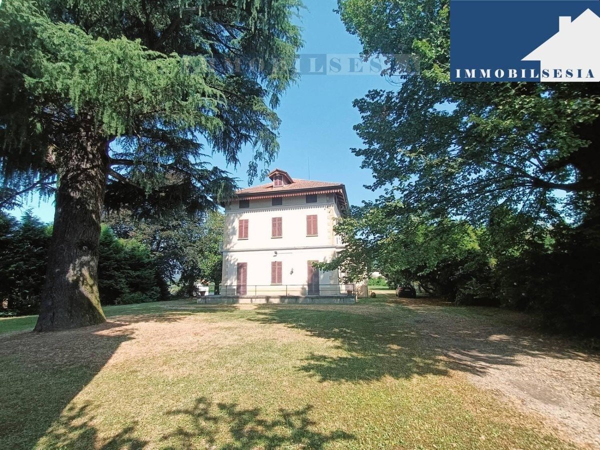 6 bedrooms villa, 730 m² Grignasco, Novara (province) photo 2